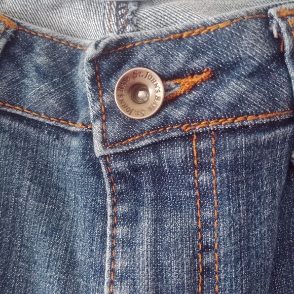 St John's Bay Women's
Straight Leg Blue Jeans - Picture 6 of 7